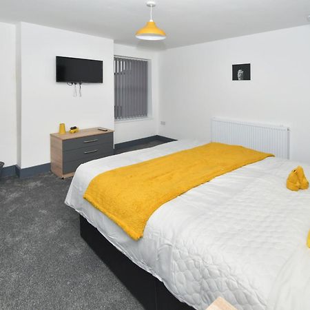 Townhouse @ 24 Brunswick Place Stoke Etruria Exteriör bild