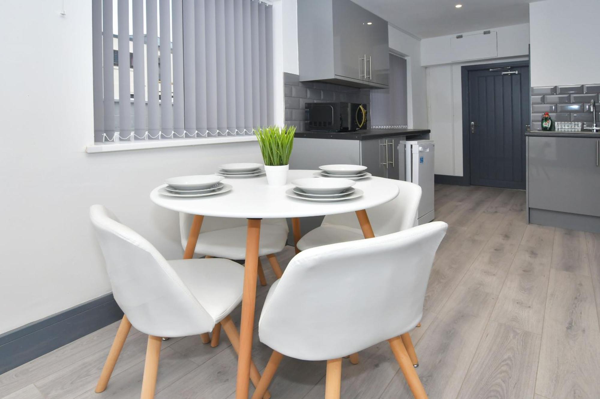 Townhouse @ 24 Brunswick Place Stoke Etruria Rum bild