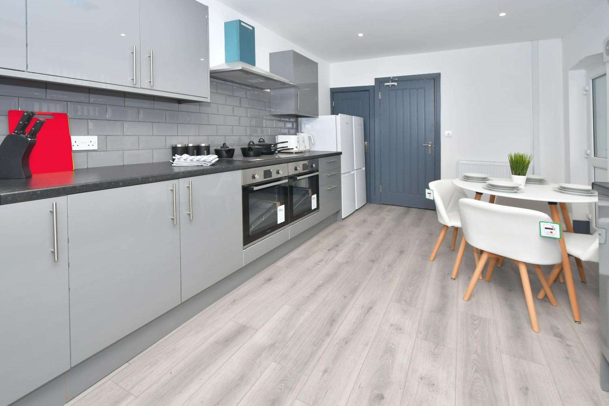 Townhouse @ 24 Brunswick Place Stoke Etruria Rum bild