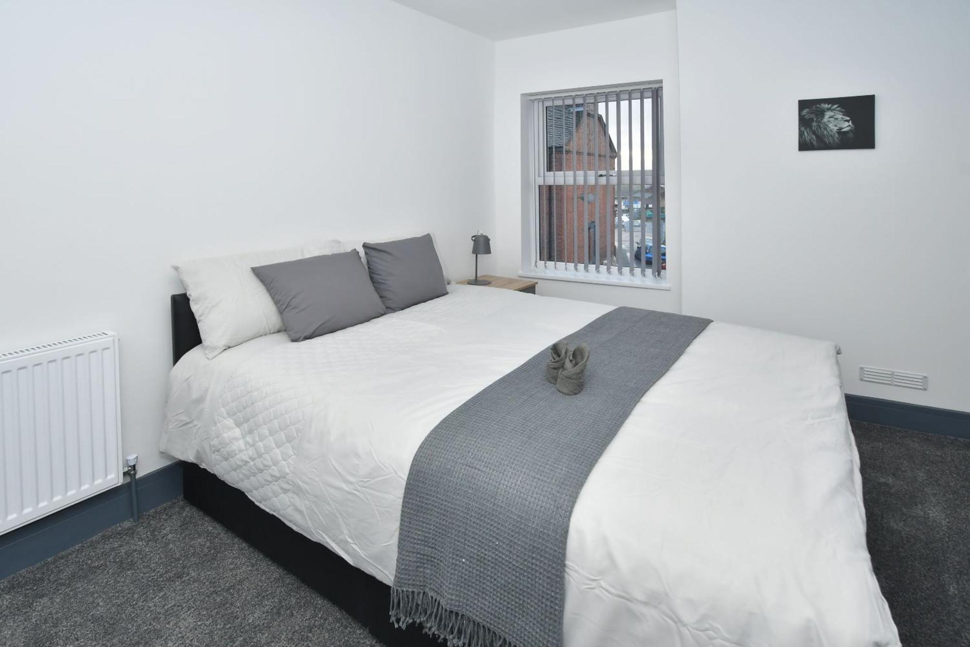 Townhouse @ 24 Brunswick Place Stoke Etruria Exteriör bild